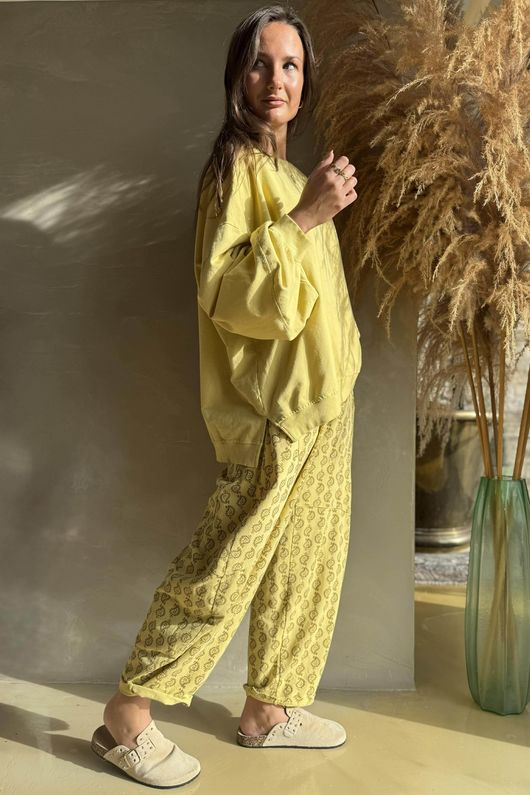 Lagen Lantern Sleeve Sweatshirt Soft Ochre